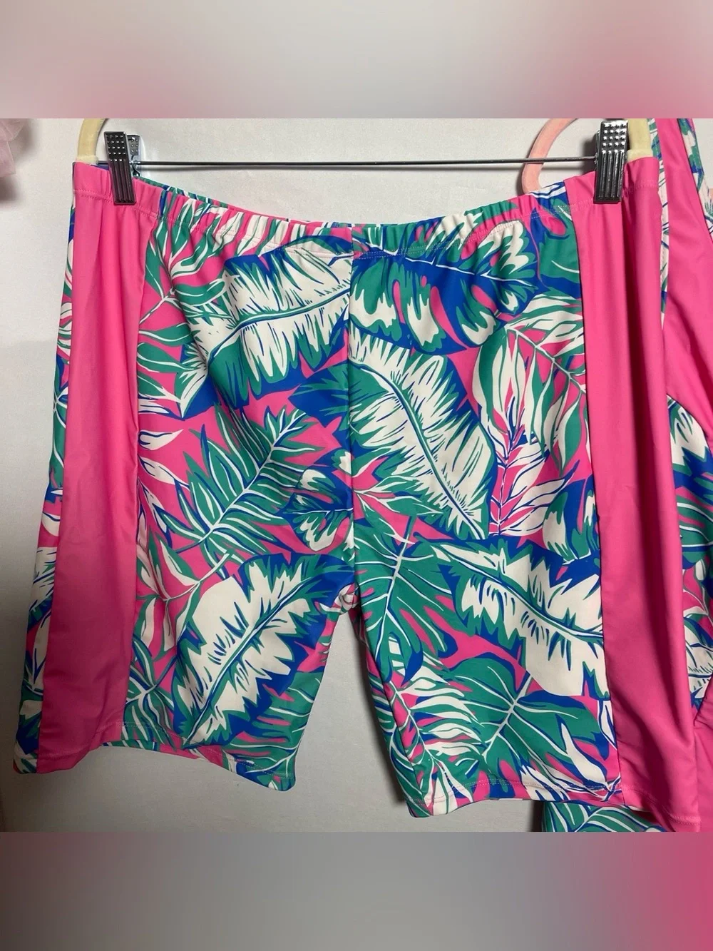 Women’s Pink Tropical Print Two-Piece Swim Set